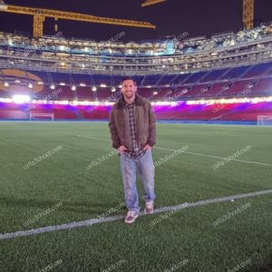 زيارة مفاجئة تهز برشلونة.. ليونيل ميسي يعود إلى “كامب نو” وسط غموض يلف الأسباب