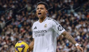 ريال مدريد يفتح الباب أمام بيع رودريجو في الشتاء والدوري الإنجليزي يترقب